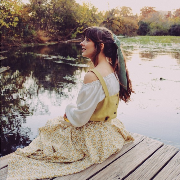 Meet your Posher, Rachel - Picture 1 of 2